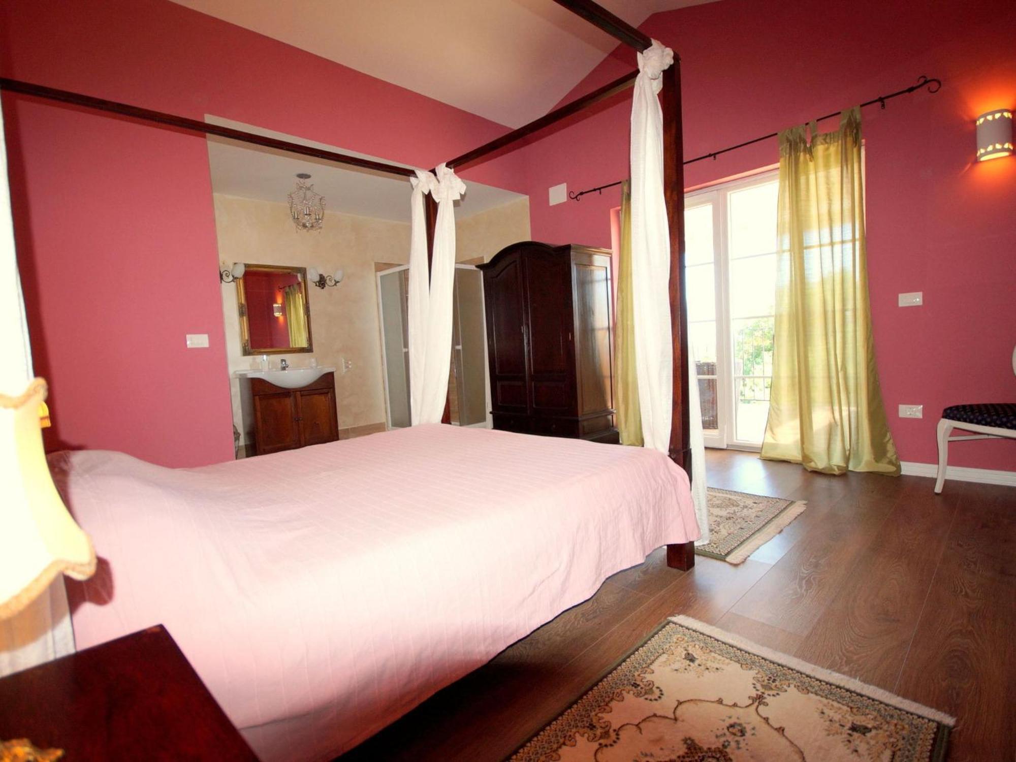 Rakalj Lovely Villa With Pool, Wellness And Fenced Garden מראה חיצוני תמונה