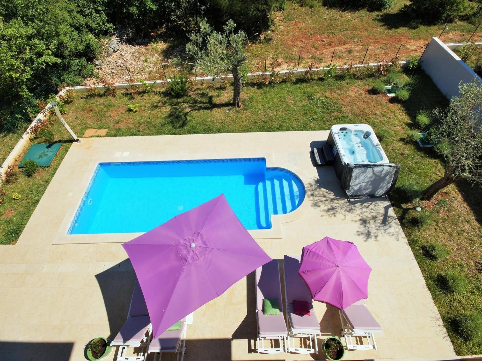 Rakalj Lovely Villa With Pool, Wellness And Fenced Garden מראה חיצוני תמונה